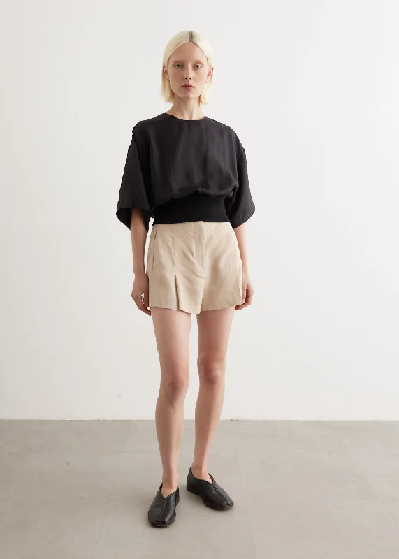 Linea Pleat Shorts