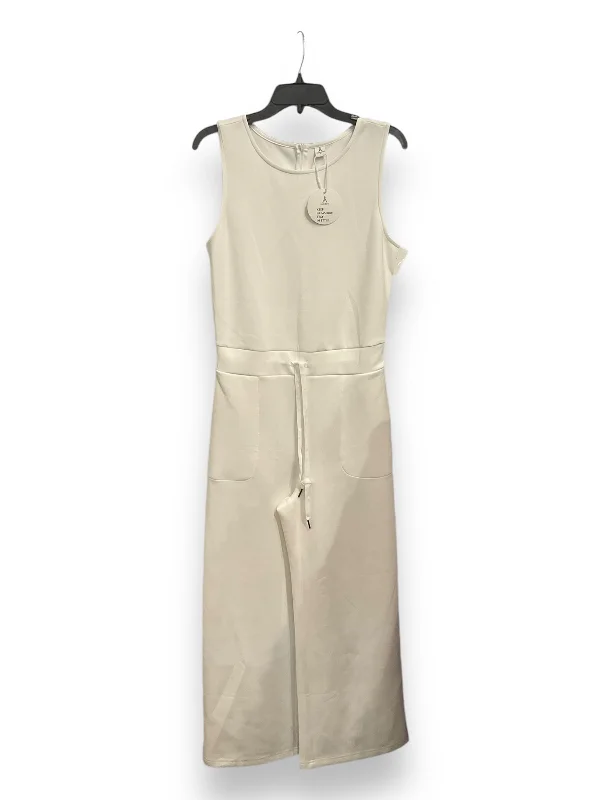 Jumpsuit By Clothes Mentor In White, Size: S