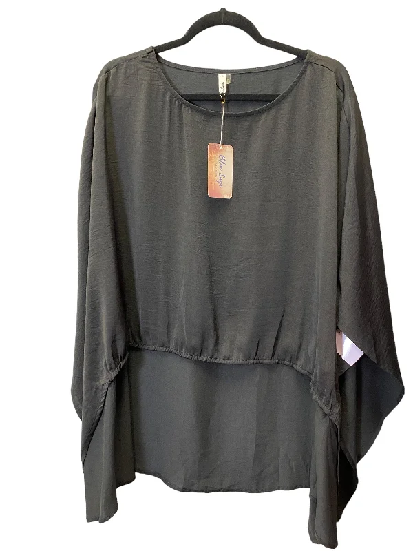 Top Short Sleeve By Glam In Black, Size: S